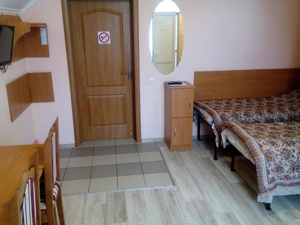 Hostel On Flotska Ивано-Франковск Экстерьер фото