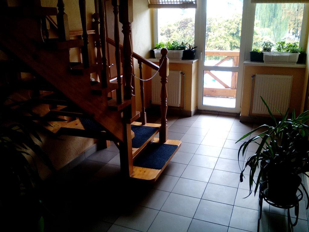 Hostel On Flotska Ивано-Франковск Экстерьер фото
