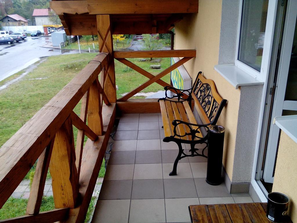 Hostel On Flotska Ивано-Франковск Экстерьер фото